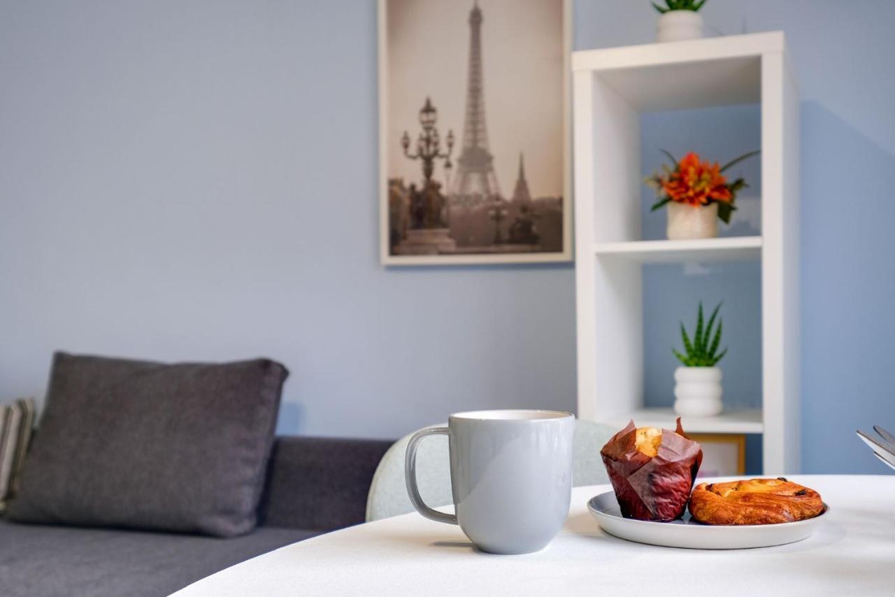 Chic 1Br House In Hounslow - 12 Mins From Heathrow Airport Apartman Feltham Kültér fotó